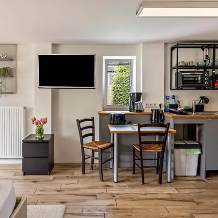 Tinyhouse Baumann Konukevi